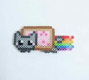 Nyan Cat v2 Pixel Art Chaveiro Pin Brinco Adesivo ou Ímã
